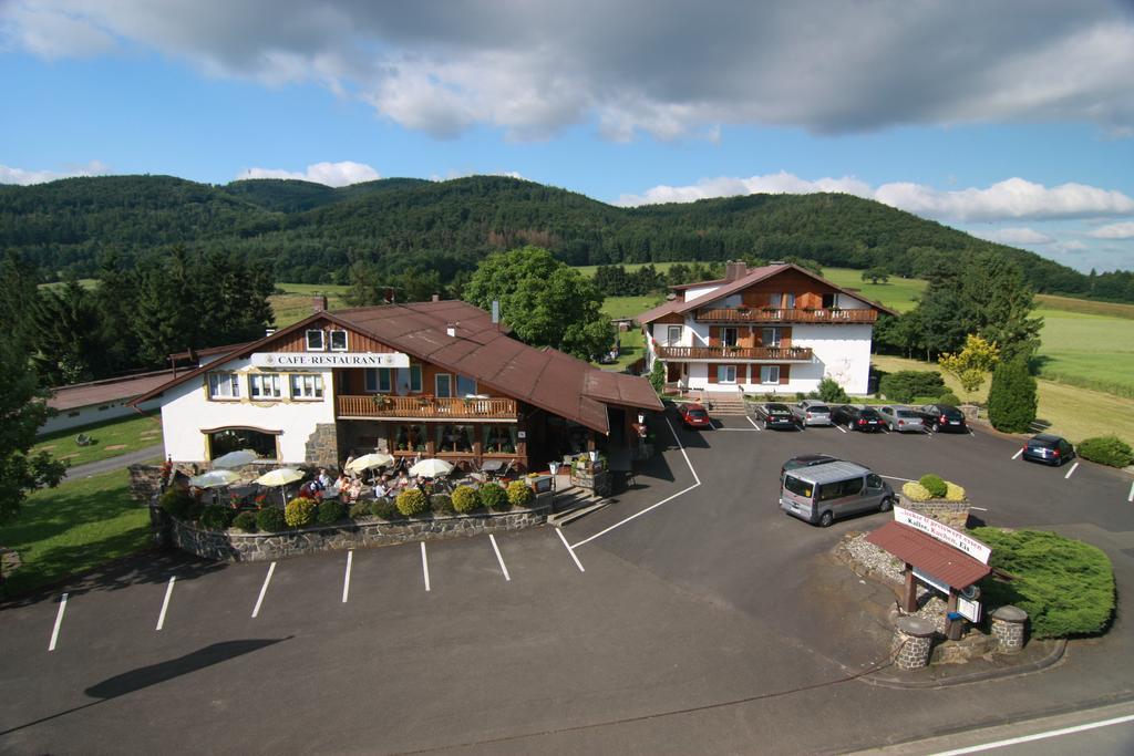 Waldhotel Dornroeschenshoeh Hemfurth-Edersee Buitenkant foto