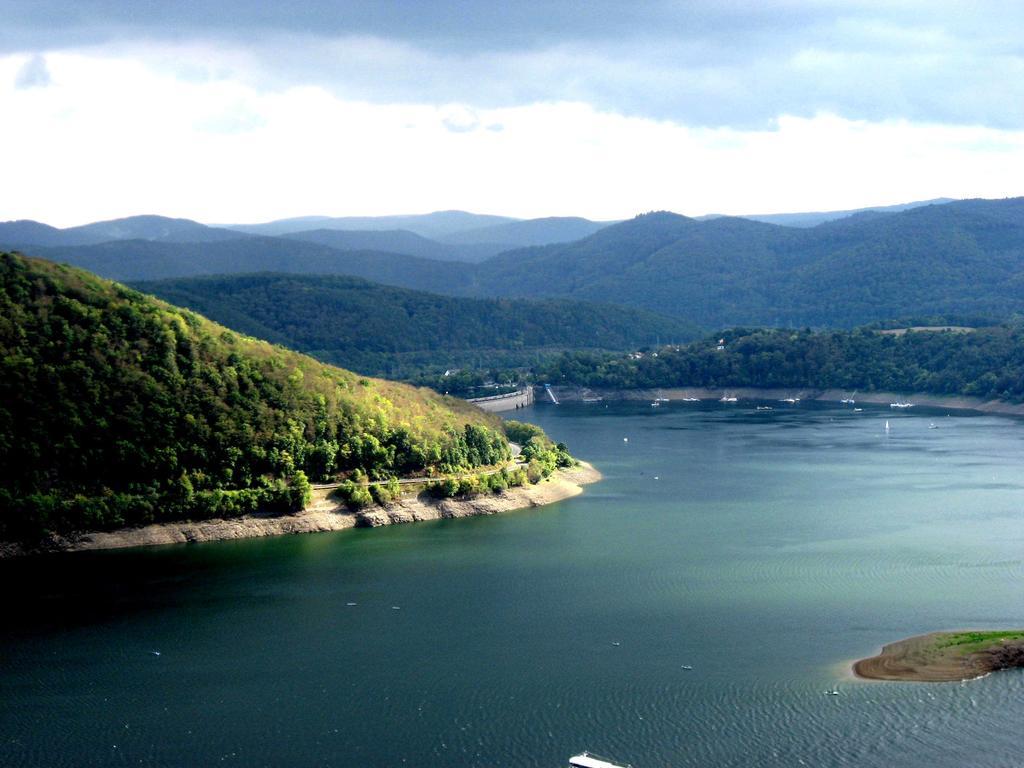 Waldhotel Dornroeschenshoeh Hemfurth-Edersee Buitenkant foto