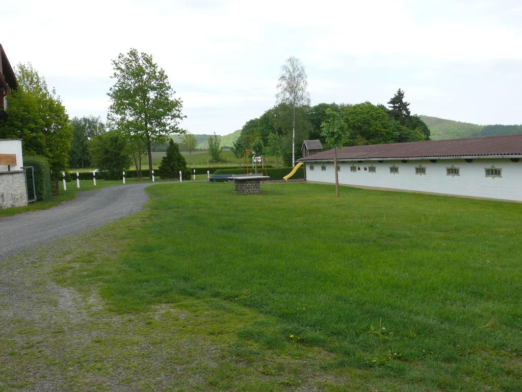 Waldhotel Dornroeschenshoeh Hemfurth-Edersee Buitenkant foto